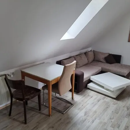 Ferienwohnung/monteurwohnung Alte Scheune Bei Kassel Apartment